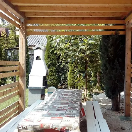 Ferienwohnung Mit Pool; Wlan Fur 5 Personen Direkt Am Wasser Apartmán
