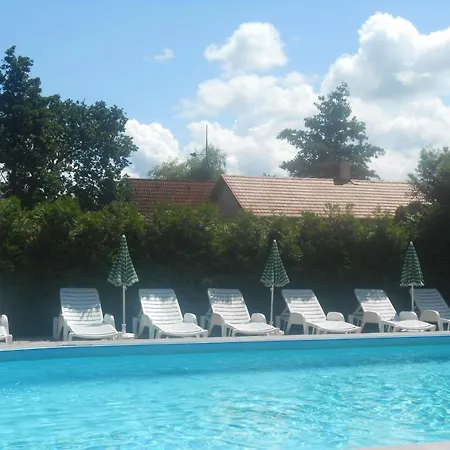 Ferienwohnung Mit Pool; Wlan Fur 5 Personen Direkt Am Wasser * Balatonmáriafürdő