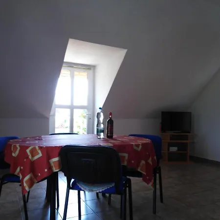 Apartmán Ferienwohnung Mit Pool; Wlan Fur 5 Personen Direkt Am Wasser
