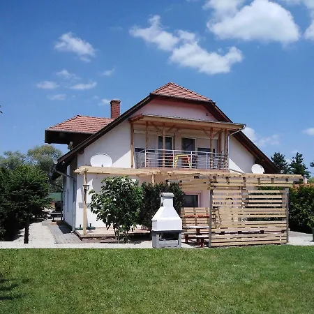 Ferienwohnung Mit Pool; Wlan Fur 5 Personen Direkt Am Wasser *