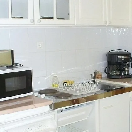 Apartment Ferienwohnung Mit Pool; Wlan Fur 5 Personen Direkt Am Wasser Balatonmáriafürdő